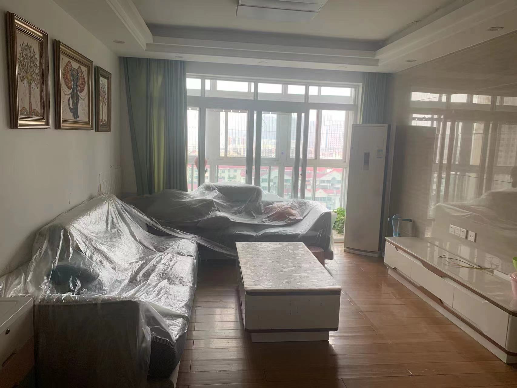 龙凤嘉苑 三房急租